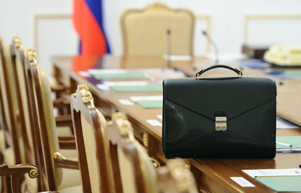 Источник: до конца недели могут пройти отставки четырех губернаторов