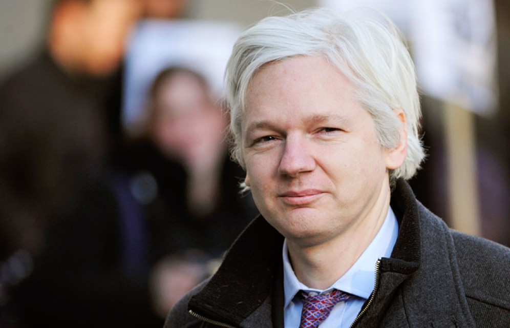 Ассанж рассказал о первой мировой интернет-войне
