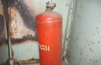 В Абакане буйный должник угрожал приставам взорвать газовый баллон