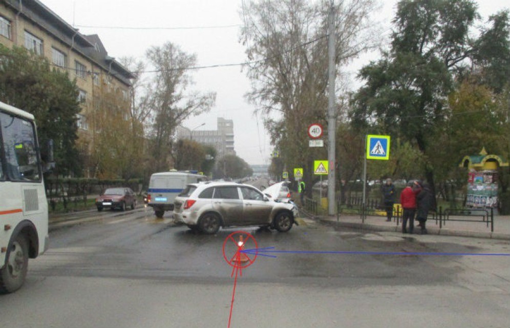 В Абакане бесправник спровоцировал ДТП с тремя автомобилями