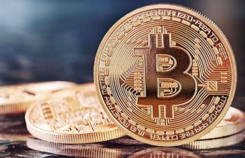 Путин заявил о серьезных рисках при использовании криптовалют