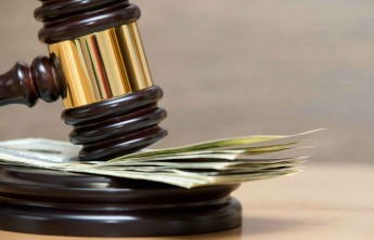 В Хакасии оштрафована на 1 млн рублей фирма, представитель которой дал взятку главврачу республиканской больницы