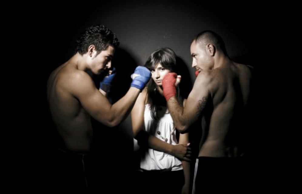 В Черногорске конфликт из-за женщины привел к серьезным травмам