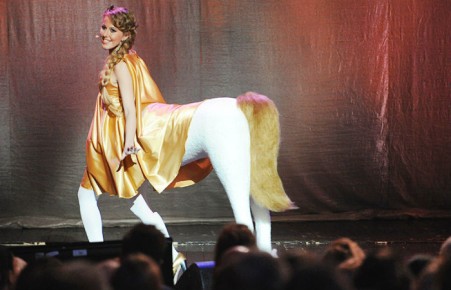 Собчак: я сказочная лошадь