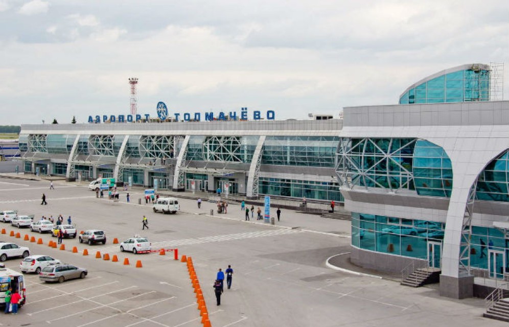 Аэропорт Новосибирска эвакуирован из-за сообщения о минировании