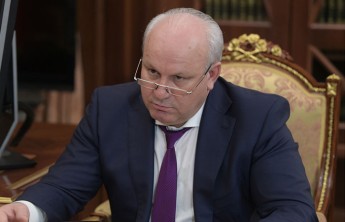 Глава Хакасии вылетел в командировку в Москву
