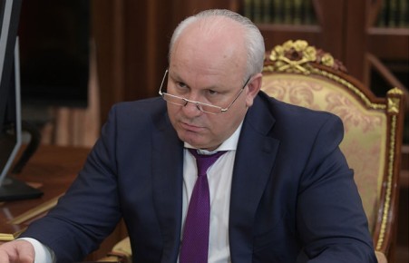 Глава Хакасии вылетел в командировку в Москву