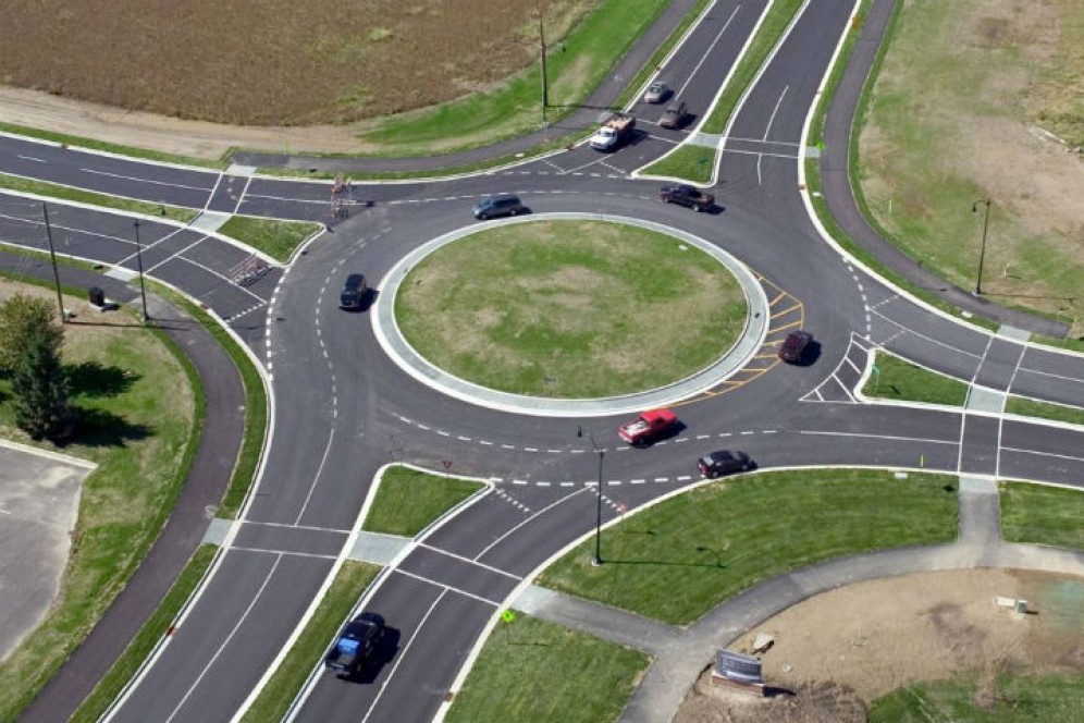 В России изменили правила кругового движения