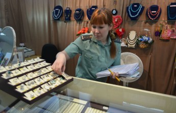 В Хакасии судебные приставы арестовали ювелирные магазины