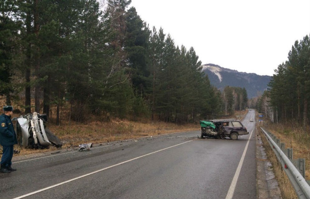На трассе Саяногорск-Черемушки произошло смертельное ДТП