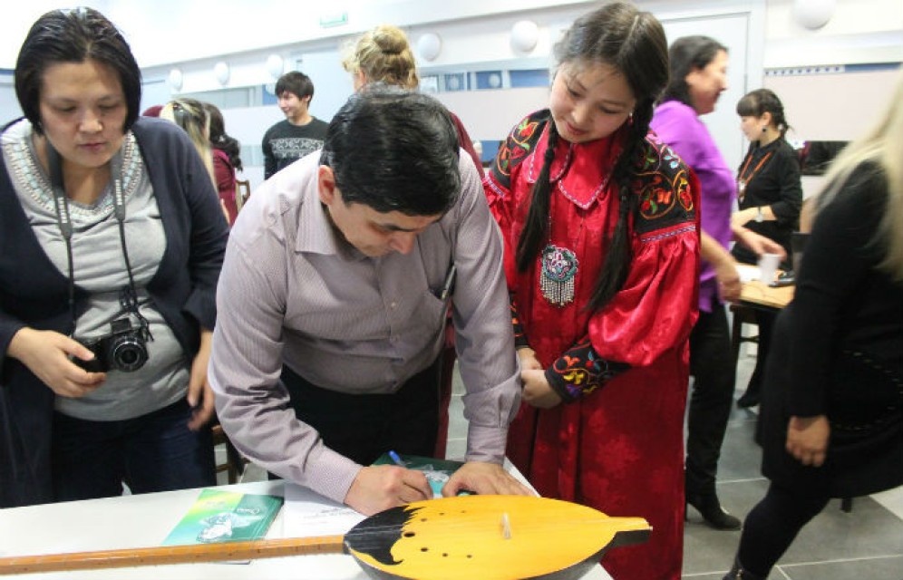 "Да будет вечной белая береза": в Абакане состоялась презентация сборника произведений Моисея Баинова