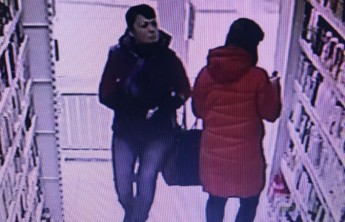 В Абакане задержали похитительниц шампуней и гелей для бритья