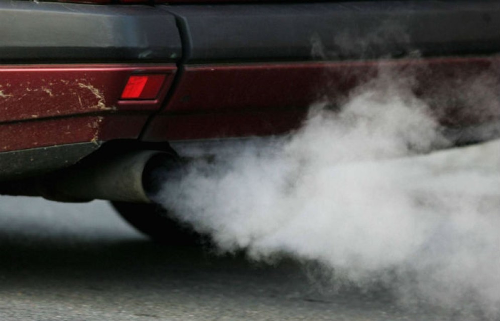 В Красноярске пара школьников задохнулась в машине во время свидания