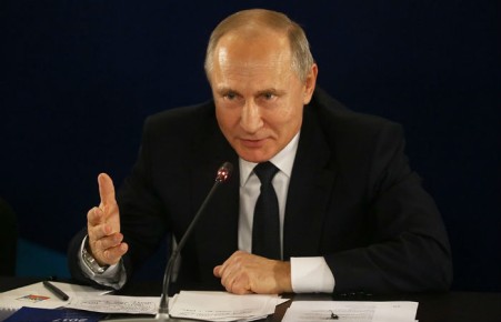 Путин пообещал выделять миллиард в год молодым талантам в сфере культуры