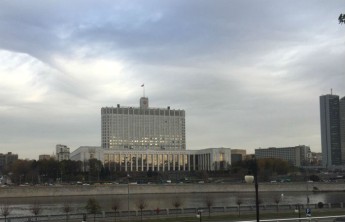 Глава Хакасии отправился в рабочую командировку в Москву