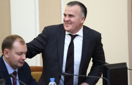 Бывший замглавы Хакасии может покинуть правительство Омской области
