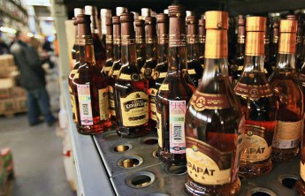 Около 40 процентов коньяка в России оказались подделкой