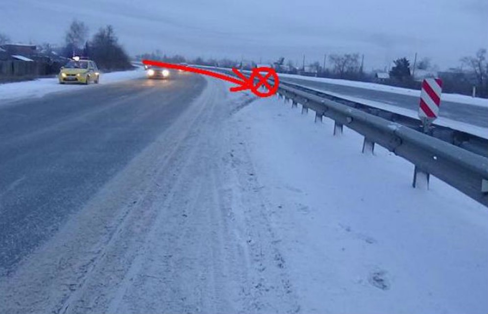 Автоледи врезалась в дорожное ограждение на трассе Абакан - Черногорск