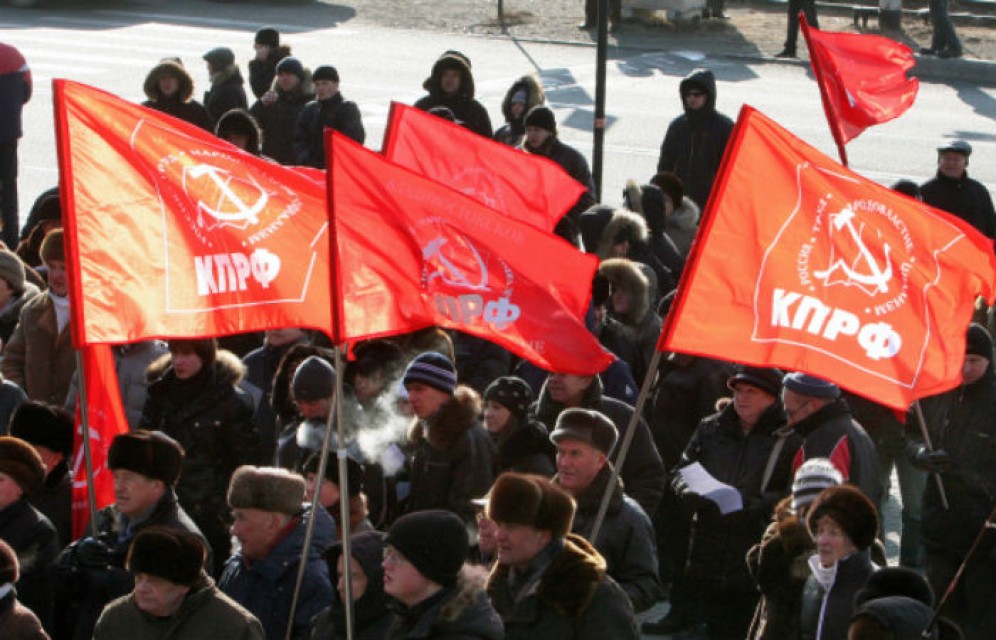 Коммунисты спросят у главы Хакасии, сколько тушёнки он наварил