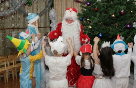 Российских детей лишают Деда Мороза