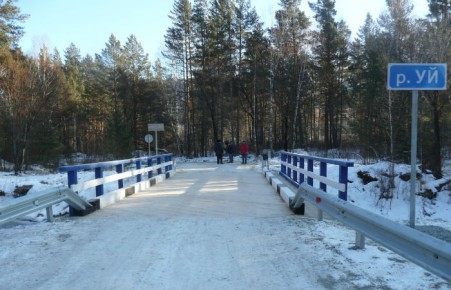 В Бейском районе построили мост через реку Уй