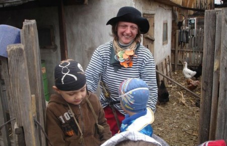 Выжившая в схватке с медведем жительница Хакасии жалеет, что не попала на проект Первого канала