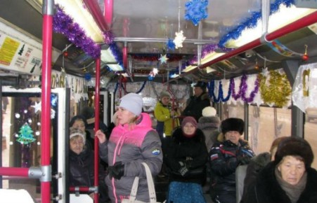 В Абакане троллейбусы украсят к Новому году