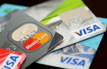 Информацию о льготах россиян предлагают записать на банковские карты