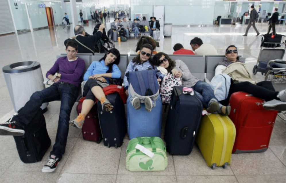 Авиакомпании обяжут возвращать деньги за билет при задержке рейса