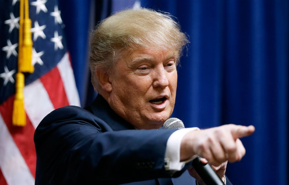 Трамп заявил, что США победили в двух мировых войнах и "поставили на колени коммунизм"