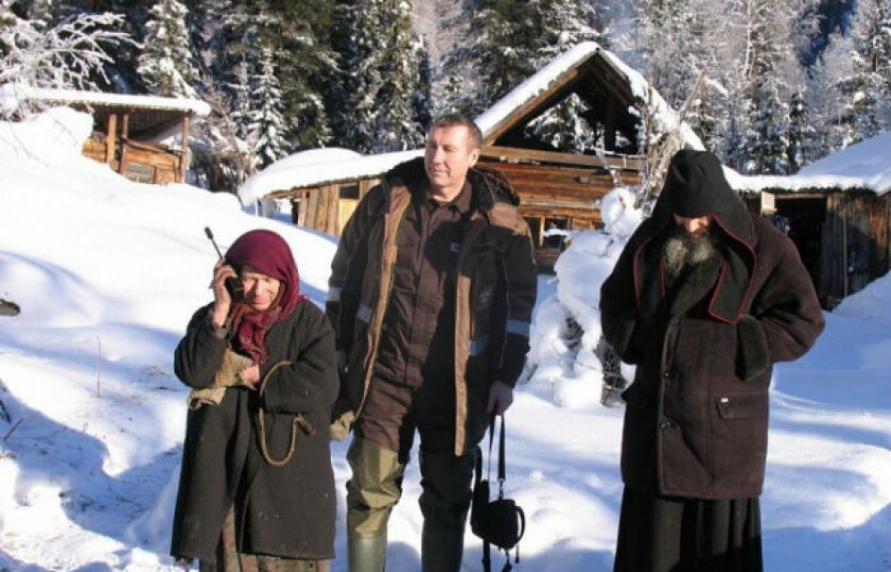 Агафья Лыкова получила подарки к Новому году