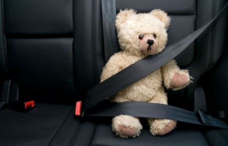 Верховный суд разрешил перевозить детей без автокресел‍