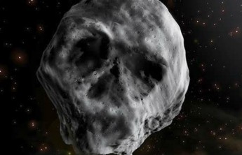 Критически близко к Земле пролетит астероид в виде черепа