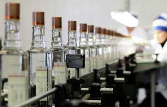 Сенаторы предложили снизить крепость водки