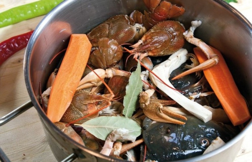 Житель Черногорска хотел купить раков, а нарвался на мошенника