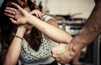 Житель Хакасии, до смерти избивший гражданскую жену, пойдет под суд