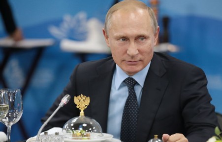 Песков рассказал, как Путин отметит Новый год