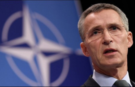 Генсек НАТО назвал Россию самоуверенной и призвал с ней договариваться