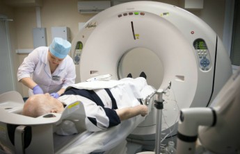 Россиян бесплатно проверят на онкологию