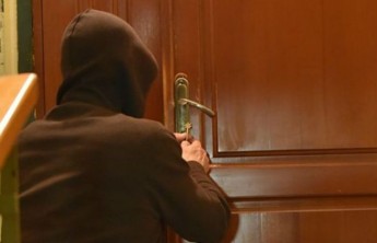 В Черногорске раскрыли новогоднюю кражу из общежития