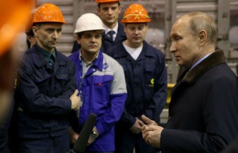 МРОТ уравняют с прожиточным минимумом на полгода раньше