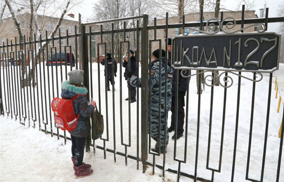 Меры безопасности могут усилить в школах после расследования ЧП в Перми