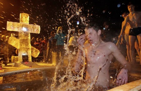 В Хакасии назвали безопасные места для крещенских купаний