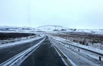 На нескольких трассах в Хакасии ограничено движение 