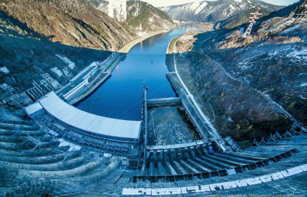 Россети ведут переговоры о транзите электроэнергии СШГЭС в Монголию через Туву - власти региона