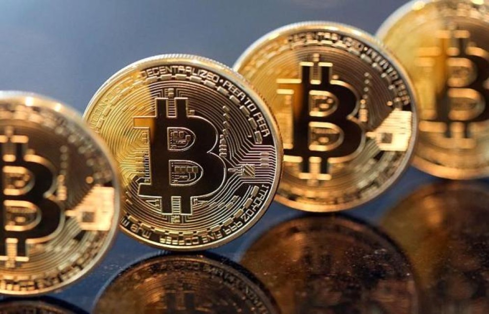 Биткоин упал ниже $10 тысяч