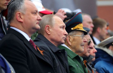 Путин изменил форму ответа военных на благодарность командира