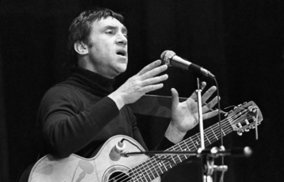 Высоцкий сохранил вторую строчку в народном рейтинге кумиров