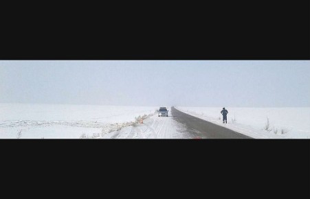 В Хакасии лишенник перевернулся на трассе