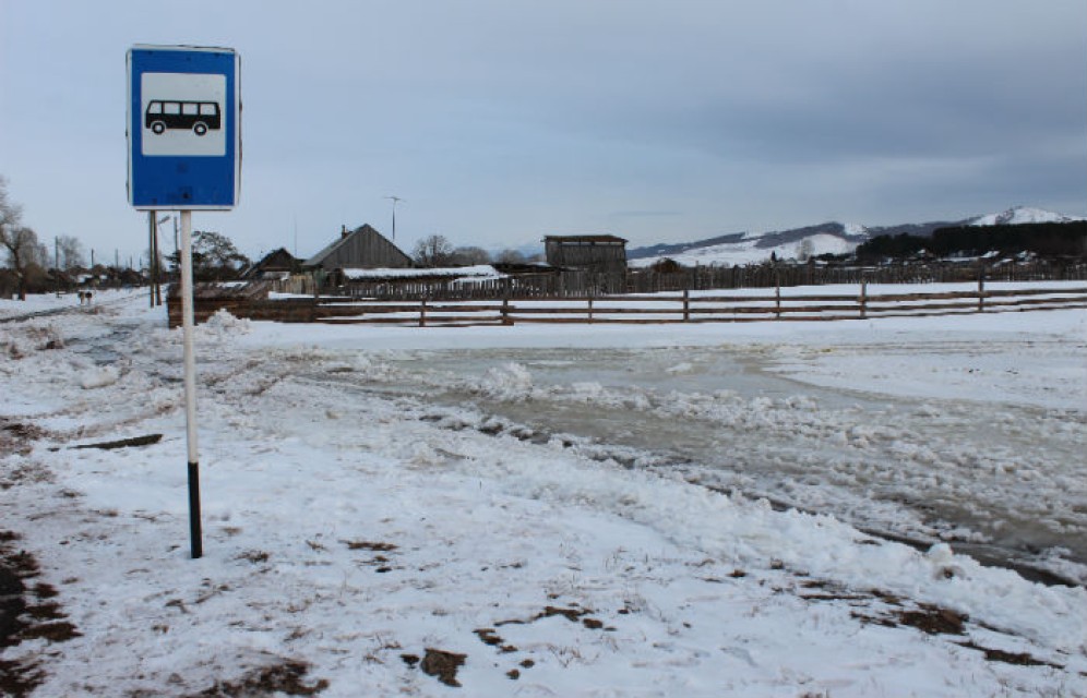 Водителей Хакасии предупредили о наледях на дорогах